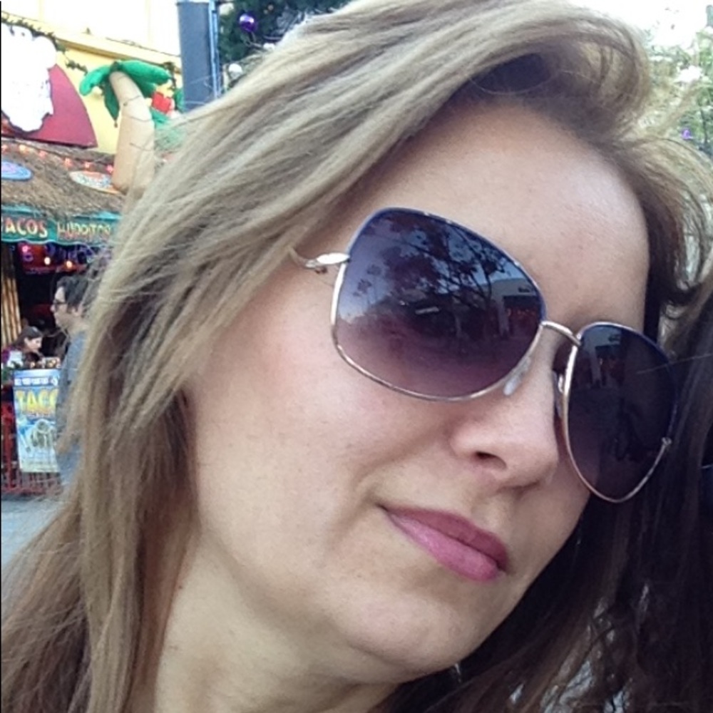 Meet your Posher, Karima